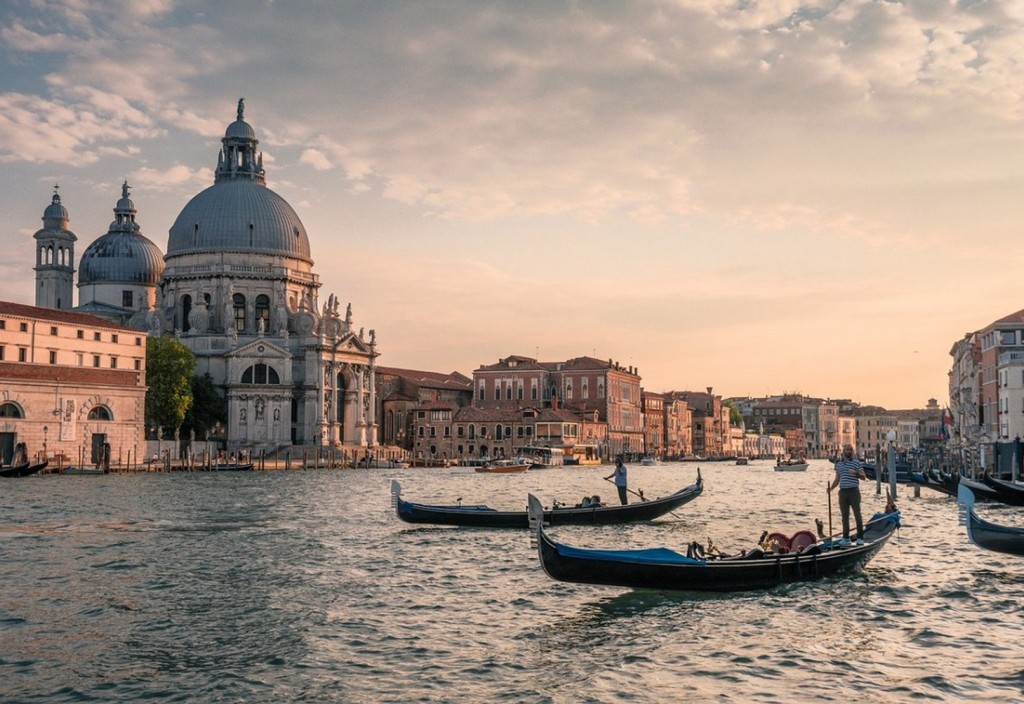 channel-venice-gondolas-stockpack-pixabay.jpg channel, venice, gondolas