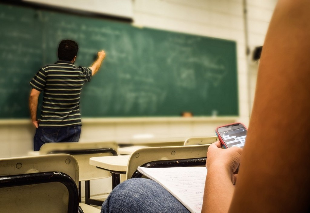 cell-phone-education-classroom-stockpack-pixabay.jpg cell phone, education, classroom