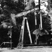 oil-pump-black-stockpack-pixabay.jpg oil, pump, black