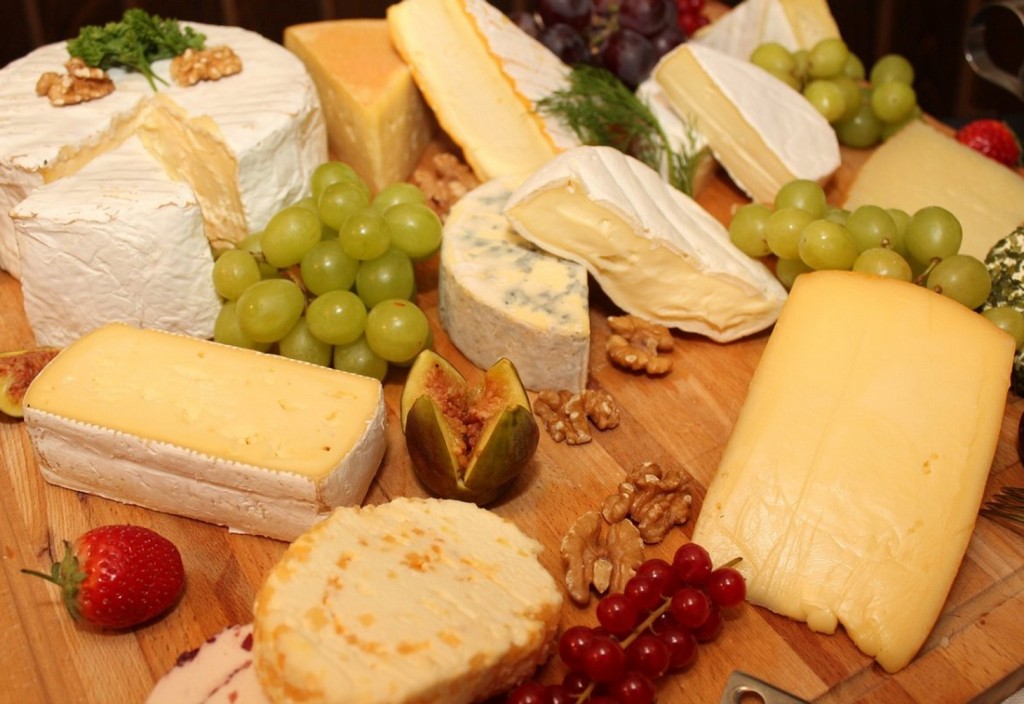 cheese-platter-cheese-buffet-stockpack-pixabay.jpg cheese platter, cheese, buffet