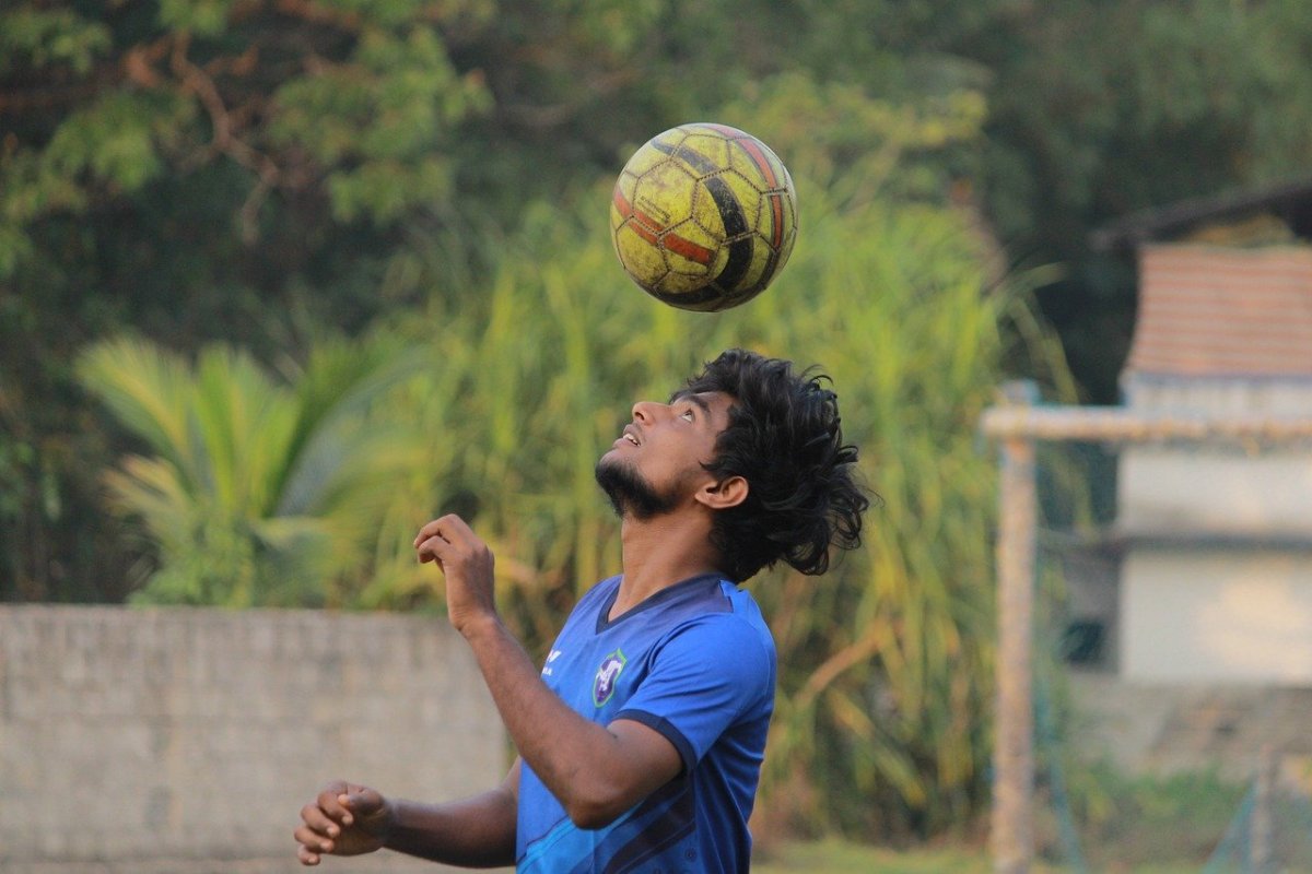man-football-game-stockpack-pixabay.jpg man, football, game