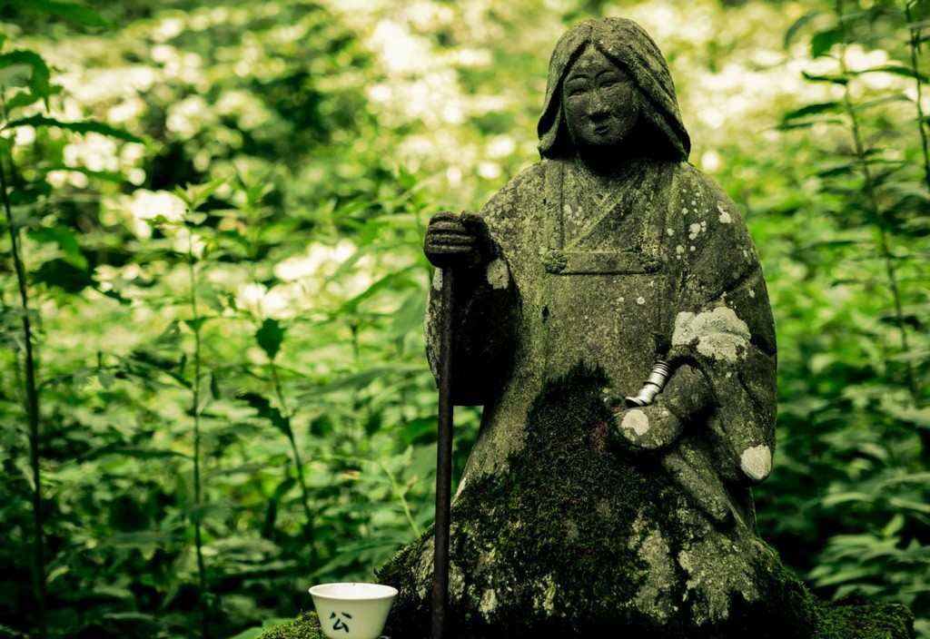 hidden-statue-stockpack-unsplash.jpg Hidden Statue