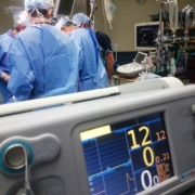 doctors-doing-surgery-inside-emergency-room-stockpack-unsplash.jpg doctors doing surgery inside emergency room