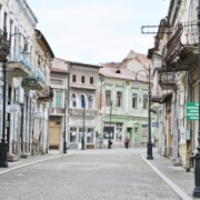 Centrul-istoric-al-municipiului-Slatina-strazi-dupa-reabilitare-3-800x535