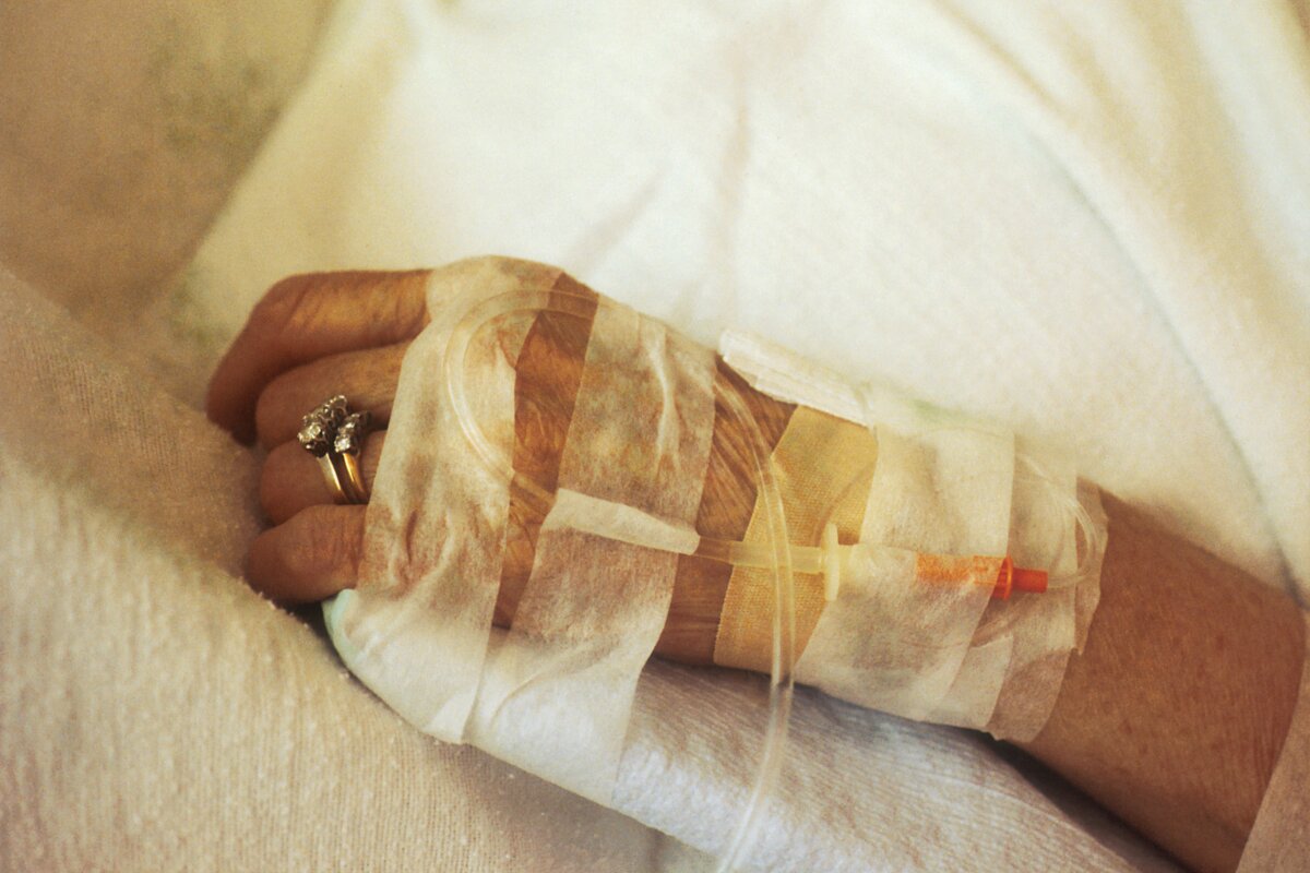 a-closeup-of-a-chemotherapy-iv-in-a-patients-hand-stockpack-unsplash.jpg A closeup of a chemotherapy IV in a patient's hand.