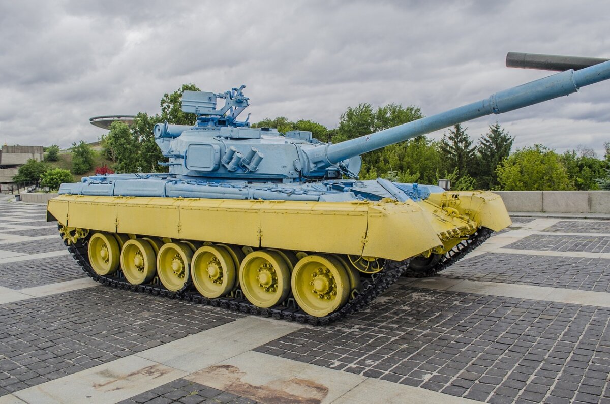 tank-t-80-yellow-stockpack-pixabay.jpg tank, t-80, yellow