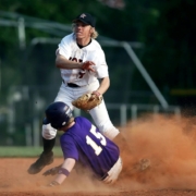 2-man-playing-baseball-on-brown-field-stockpack-pexels.jpg 2 man playing baseball on brown field