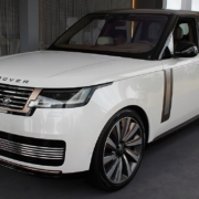 2022_Land_Rover_Range_Rover_SVAutobiography