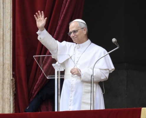 papa-balcon-vatican-x