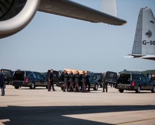 corpses-arrival-mh17-bodies-mourning-eindhoven-airport-remains-hearses-stockpack-pixabay.jpg corpses, arrival, mh17, bodies, mourning, eindhoven, airport, remains, hearses, mh17, mh17, mh17, mh17, mh17
