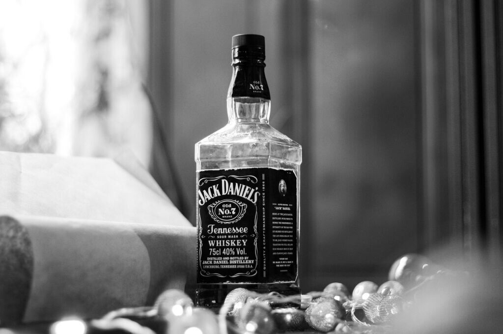premium-jack-daniels-daniels-old-jennessee-glamorous-black-and-white-photoshoot-whiskey-glamour-drink-party-scotch-blend-vintage-on-the-rocks-alcohol-bottle-bar-beverage-cocktail-glass-gray-party-gray-stockpack-pixabay.jpg premium, jack, daniels, daniel's, old, jennessee, glamorous, black and white, photoshoot, whiskey, glamour, drink, party, scotch, blend, vintage, on the rocks, alcohol, bottle, bar, beverage, cocktail, glass, gray party, gray bottle