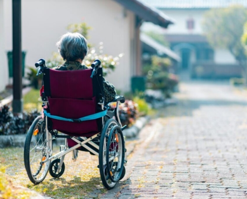 dementia-imagine-the-loneliness-of-not-being-around-the-ones-you-love-because-you-just-cant-remember-them-as-they-are-now-stockpack-unsplash.jpg Dementia, imagine the loneliness of not being around the ones you love (because you just can't remember them as they are now)