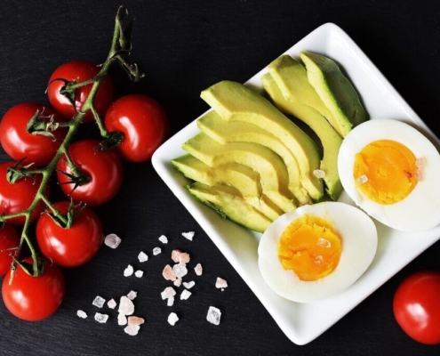 food, diet, keto, ketodieta, fitness, vegetables, health, weight loss, red, healthy eating, vitamins, lunch, healthy, foods, still life, tomatoes, keříková tomatoes, avocado, egg, keto, keto, keto, keto, keto