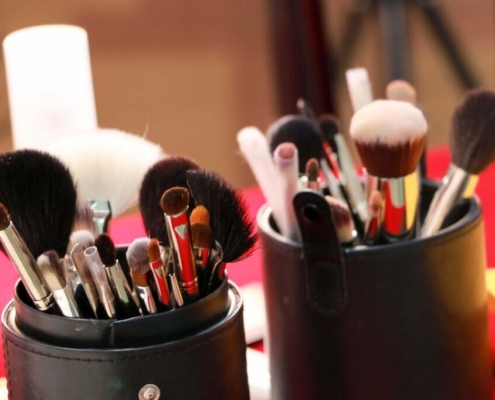 makeup-cosmetics-brush-girl-cosmetic-make-up-tools-tool-skincare-brown-makeup-brown-tools-stockpack-pixabay.jpg makeup, cosmetics, brush, girl, cosmetic, make-up, tools, tool, skincare, brown makeup, brown tools