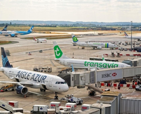 airport-planes-aviation-transport-travel-boeing-airbus-stockpack-pixabay.jpg airport, planes, aviation, transport, travel, boeing, airbus