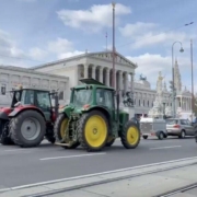 tractoare Viena protest