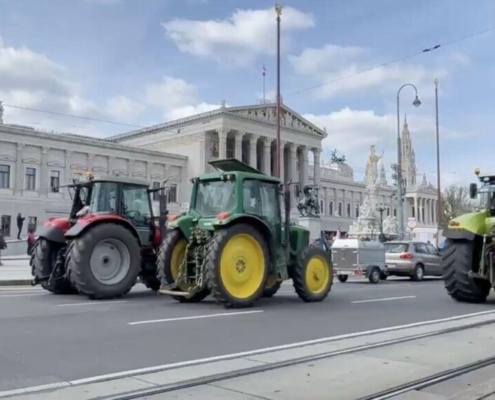tractoare Viena protest