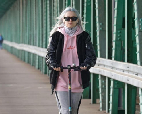 woman-young-electric-scooter-riding-transport-bridge-ecology-sunglasses-stockpack-pixabay.jpg woman, young, electric scooter, riding, transport, bridge, ecology, sunglasses, electric scooter, electric scooter, electric scooter, electric scooter, electric scooter