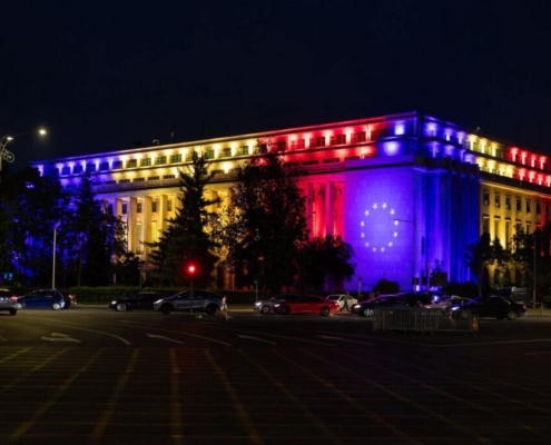 guvern proeuropean proocidental Europa UE Romania steag Uniunea Europeană pro-european foto Ilie Bolojan Facebook