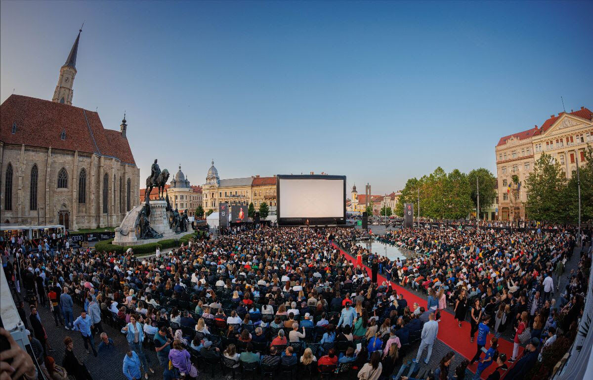 TIFF-coperta_Pta_unirii