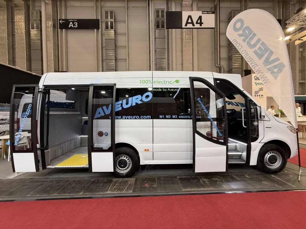 Aveuro microbuz electric