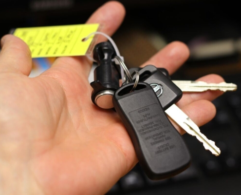hand-car-car-delivery-car-keys-keys-sale-vehicle-service-car-transportation-business-stockpack-pixabay.jpg hand, car car delivery, car keys, keys, sale, vehicle, service, car, car wallpapers, transportation, business